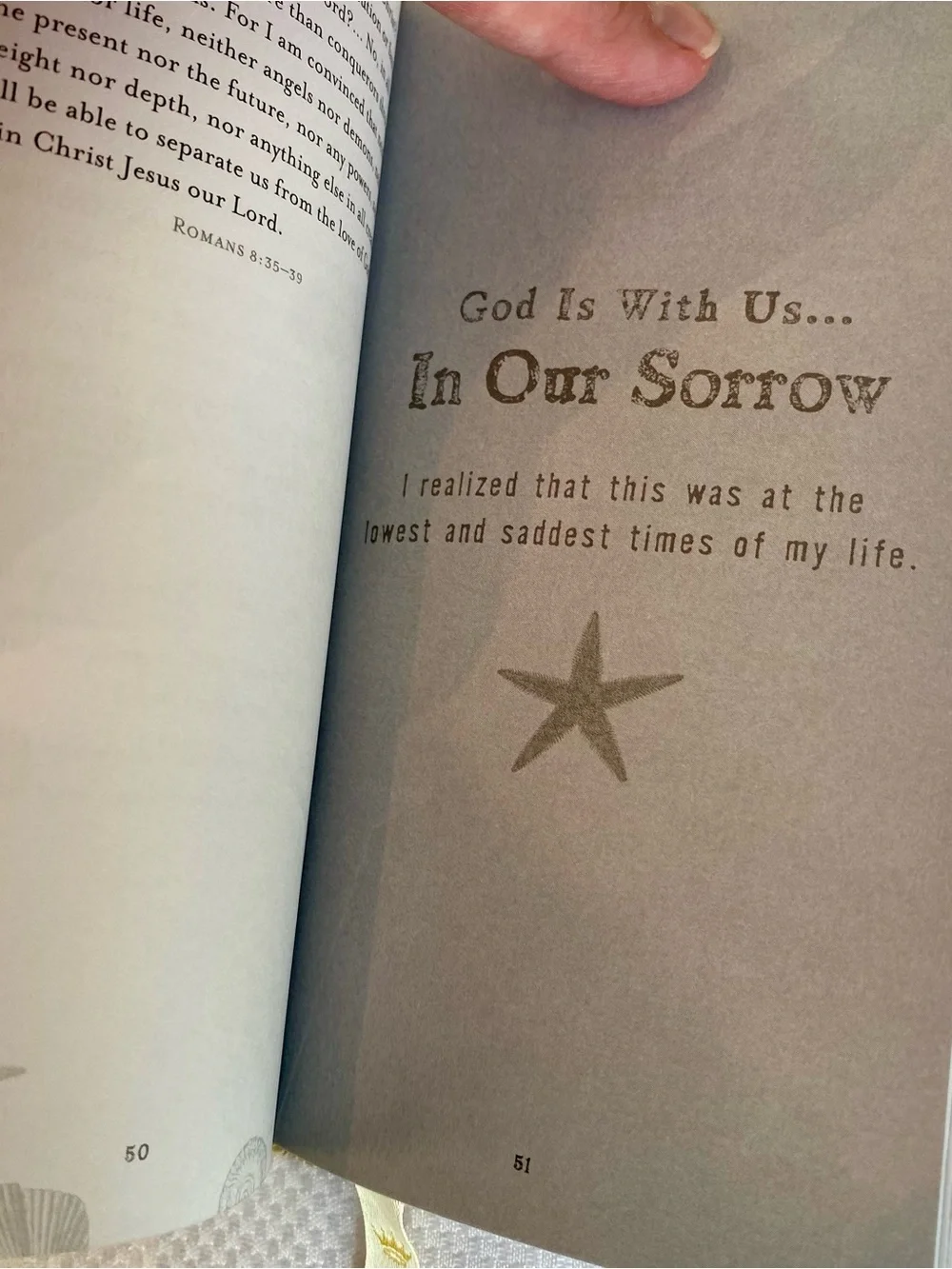 Footprints Scripture with reflections by Nary Fishback Powers - Gold